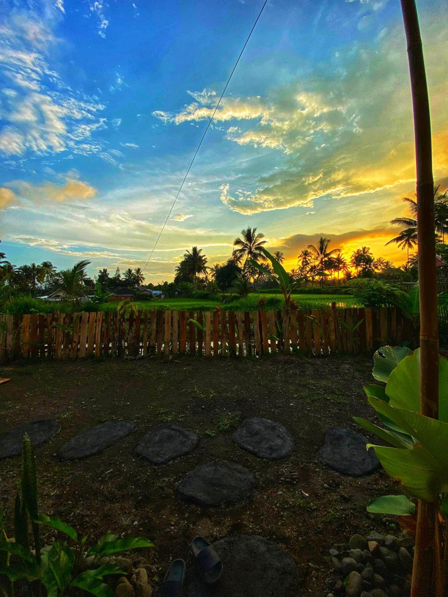 Alfarizi Homestay Tetebatu Exterior foto