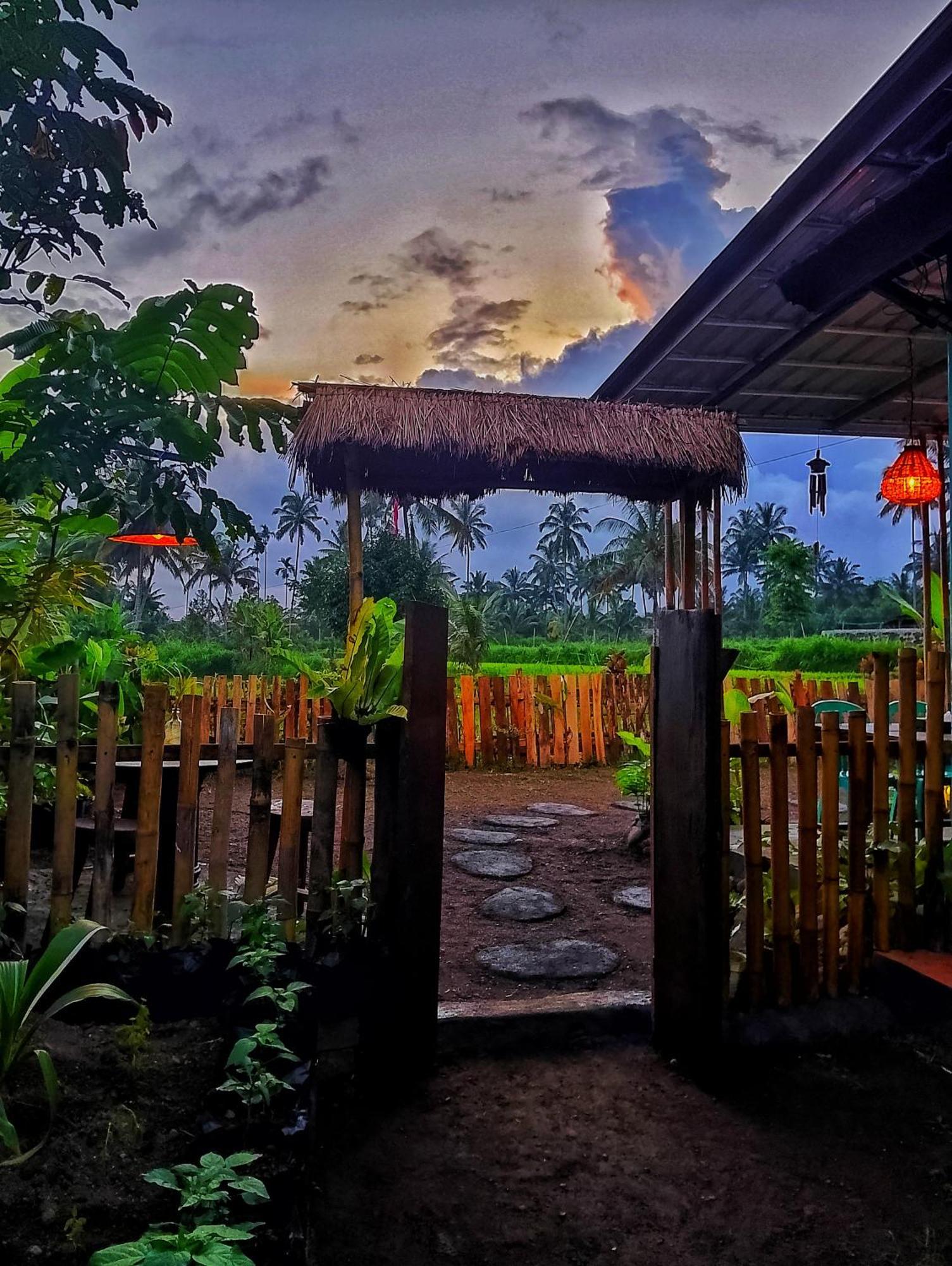 Alfarizi Homestay Tetebatu Exterior foto