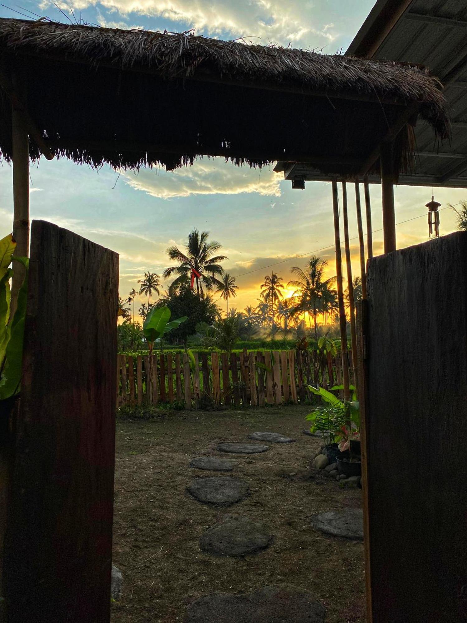 Alfarizi Homestay Tetebatu Exterior foto